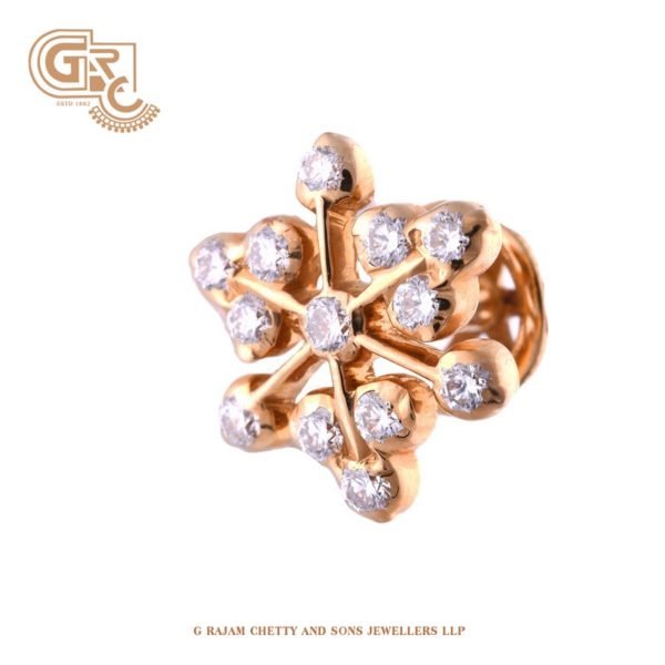 Charming diamond earrings Charming diamond earrings