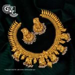 Rich Antique Necklace Set