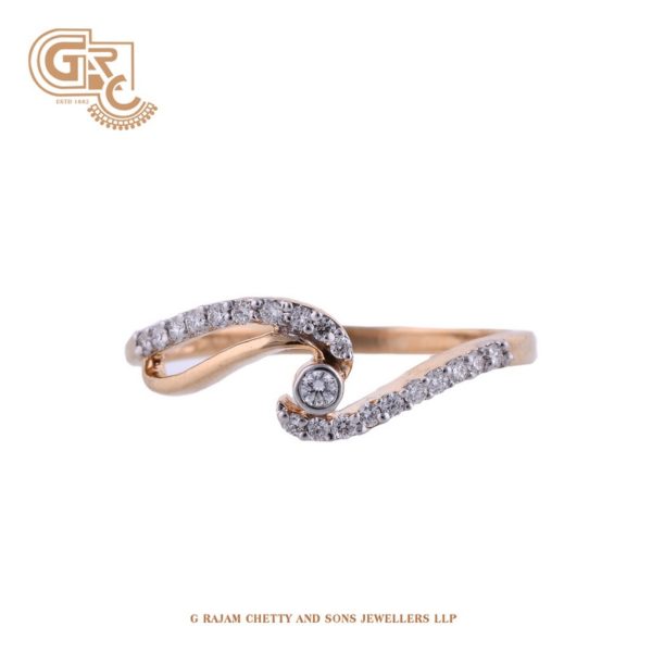 Fanciable diamond ring