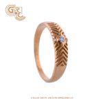 Flaunting diamond ring