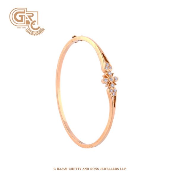 Sleek diamond bracelet Sleek diamond bracelet