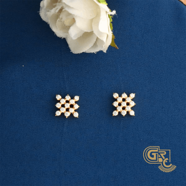 DIAMOND STUDS DIAMOND STUDS