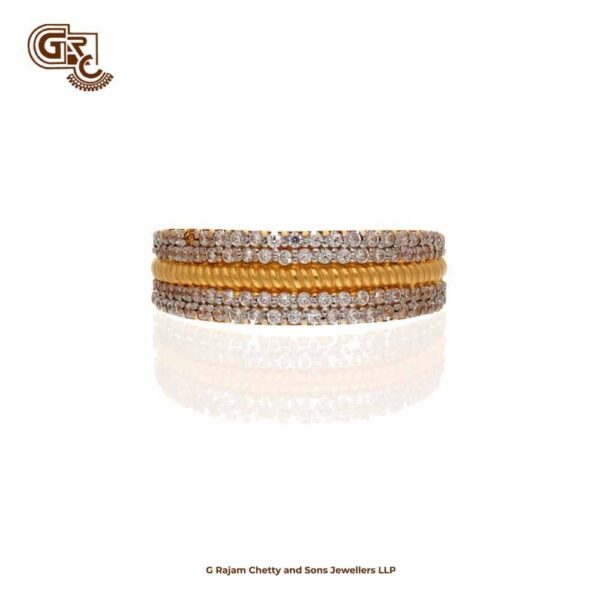 Lakshmi Antique Divine Thilagam Ladies Ring Lakshmi Antique Divine Thilagam Ladies Ring
