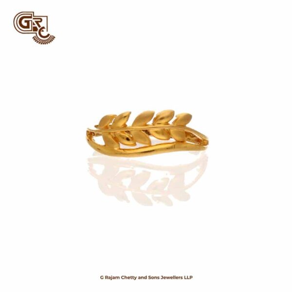 Antique Divine Ladies Ring Antique Divine Ladies Ring