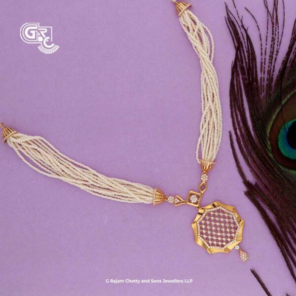 Navarathna Stone Glittering Germs Necklace Navarathna Stone Glittering Germs Necklace