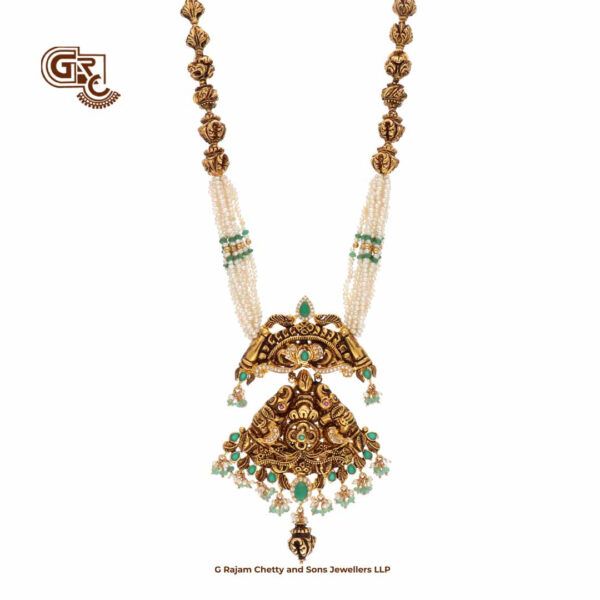 White Beads Color Gleaming Stone Antique Haram White Beads Color Gleaming Stone Antique Haram
