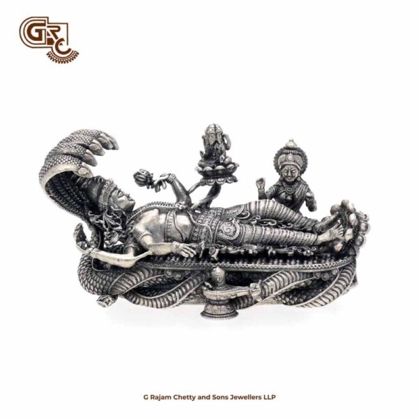 Lord Lakshmi Antique Deepam Lord Lakshmi Antique Deepam