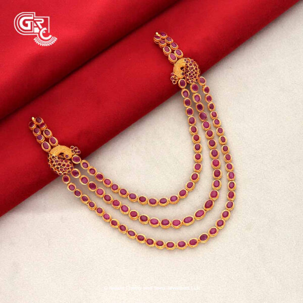 Kamalam Glitter Stone Floral Stud With Necklace Kamalam Glitter Stone Floral Stud With Necklace