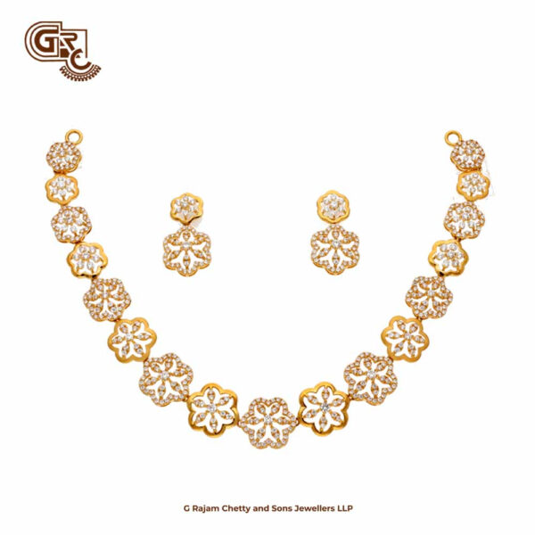 Kamalam Glitter Stone Floral Stud With Necklace