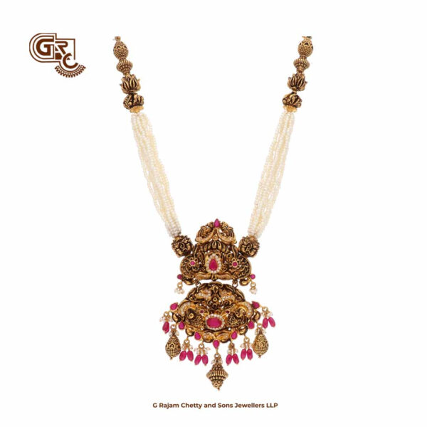 White Beads Color Gleaming Stone Necklace