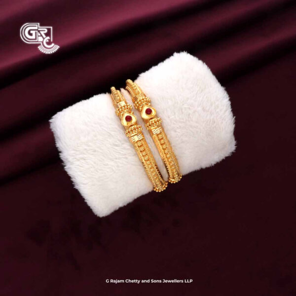 Elagent Red Stone Traditional Bangles Elagent Red Stone Traditional Bangles