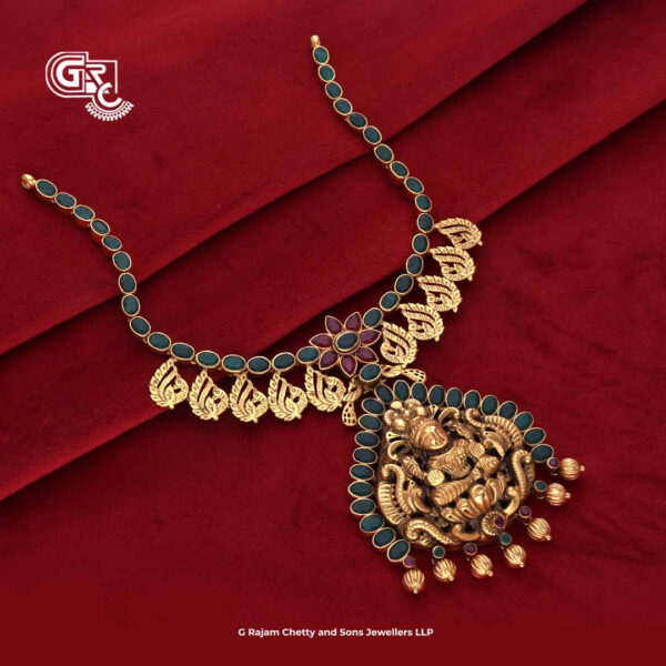 Green Stone Antique Lakshmi Necklace Green Stone Antique Lakshmi Necklace