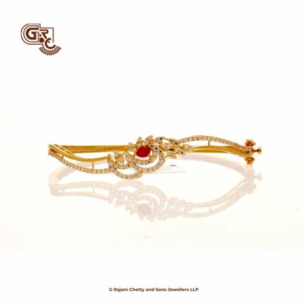 Glittering Stone Floral Ladies Bracelet Glittering Stone Floral Ladies Bracelet