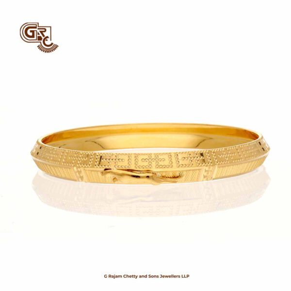 Elegant Unique Round Jaguar Luxury Gents Bracelet Elegant Unique Round Jaguar Luxury Gents Bracelet