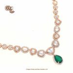 Glitter Stone Green Pentant Fancy 18K Necklace With Earring Glitter Stone Green Pentant Fancy 18K Necklace With Earring