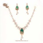 Glitter Stone Green Pendant Fancy 18K Necklace With Earring Glitter Stone Green Pendant Fancy 18K Necklace With Earring