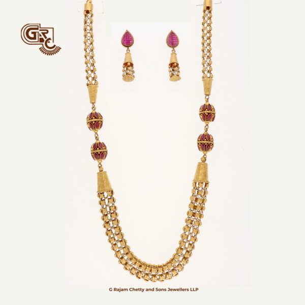 Luxury Uniques Medium Fancy Haram with Earring Luxury Uniques Medium Fancy Haram with Earring