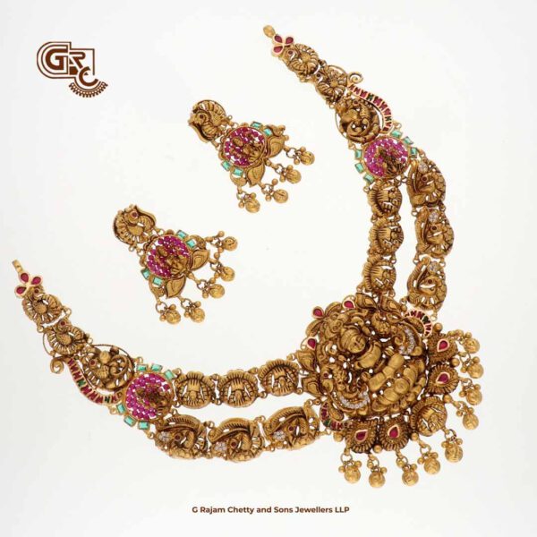 Antique Lakshmi Floral Traditional Necklace With Stud