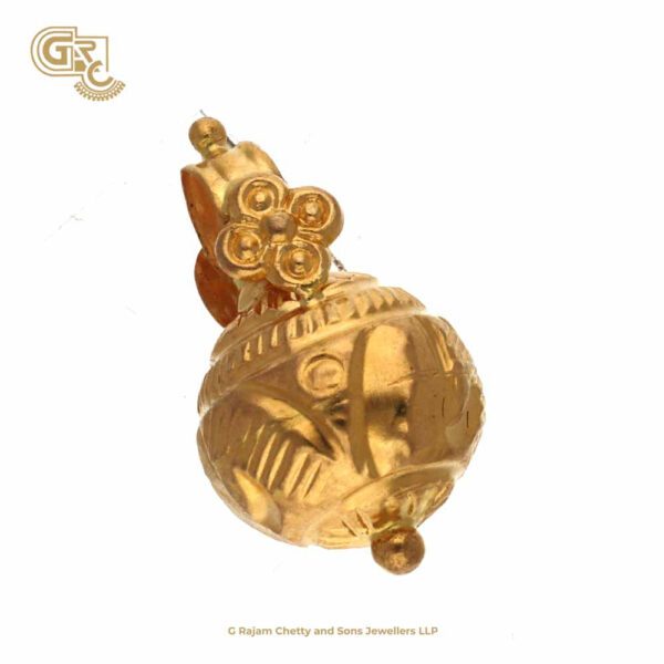 Panner Sombu Mangalyam Uruvugal